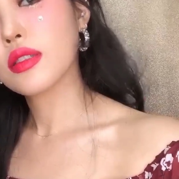 Meet your Posher, J - Picture 1 of 1